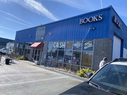 Grassroots Books by null