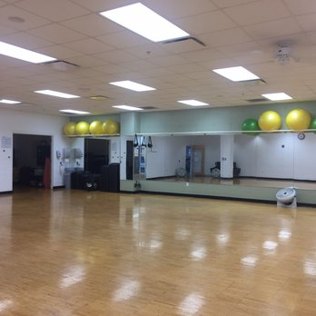Floyd County YMCA - Fitness Room - Gyms Near Me - New Albany, Indiana