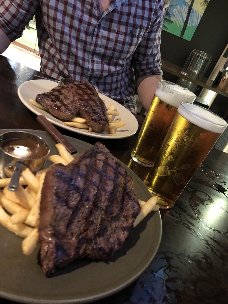 GUMDALE TAVERN Updated May 2024 277 Tilley Rd, Gumdale Queensland