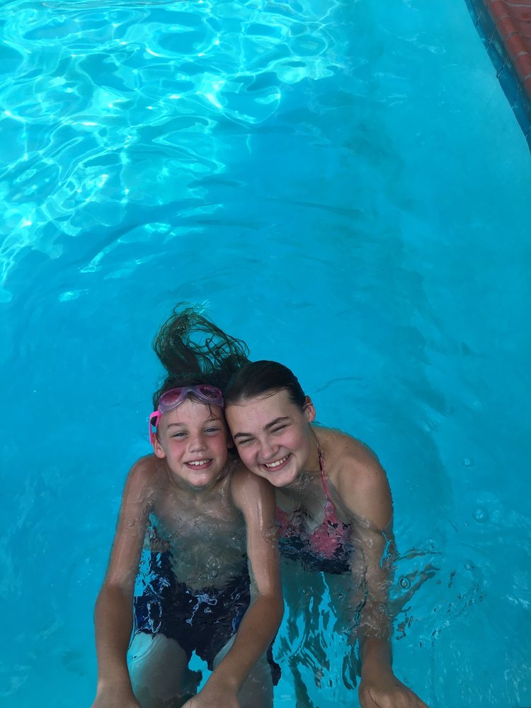 OAKWOOD GLEN RECREATION CENTER Updated April 2024 7103 Falling