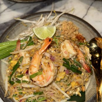 Sukh - (L) PAD THAI - Thai Near Me - Brooklyn, New York