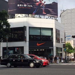 Nike Osaka 19 Photos Sporting Goods 大阪府大阪市中央区心斎橋筋1 6 15 大阪市 大阪府 Japan Phone Number Yelp