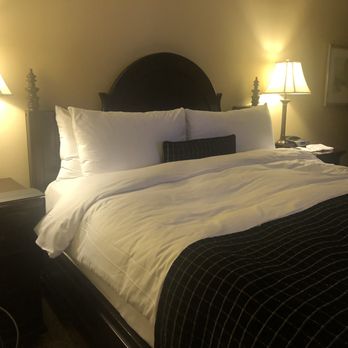 Oak Bay Beach Hotel - King bed - Hotels Near Me - Victoria, British Columbia Oak Bay Beach Hotel - King bed - Hotels Near Me - Victoria, British Columbia