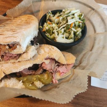 UKRAFT Brunch Cafe - Steak Sandwich and Mango Slaw - Food Trucks Near Me - Chesterfield, Missouri