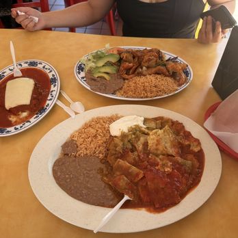 El Castillito Taqueria - 6. Chilaquiles 25. Camarones Al Chile De Arbol Chile Relleno - Mexican Near Me - Livermore, California El Castillito Taqueria - 6. Chilaquiles 25. Camarones Al Chile De Arbol Chile Relleno - Mexican Near Me - Livermore, California