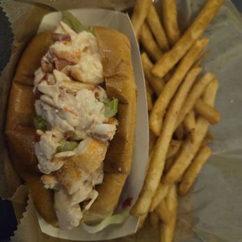 Osterville Fish, Too - Lobster roll - Seafood Near Me - Barnstable, Massachusetts Osterville Fish, Too - Lobster roll - Seafood Near Me - Barnstable, Massachusetts