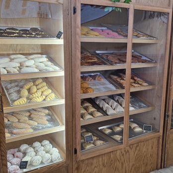 Panecito y Cafe - Pastry cabinet - Bakeries Near Me - Bakersfield, California Panecito y Cafe - Pastry cabinet - Bakeries Near Me - Bakersfield, California