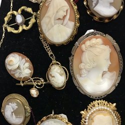 Streamline Antiques - Cameos