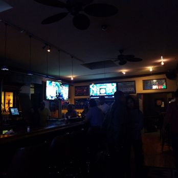 Mel’s Cantina - people watching tvs - Dive Bars Near Me - Santa Barbara, California Mel’s Cantina - people watching tvs - Dive Bars Near Me - Santa Barbara, California