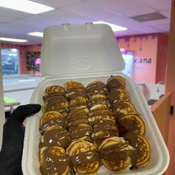 Mini Pancakes with Nutella!