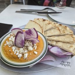 Carrot hummus appetizer