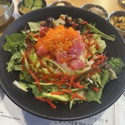 Only tuna and salad... could have made this at home for 1/4 of the price