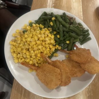 Hollyhock Hill - Gulf Shrimp Dinner - American Near Me - Indianapolis, Indiana