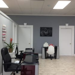 Nidia's Nails & Waxing