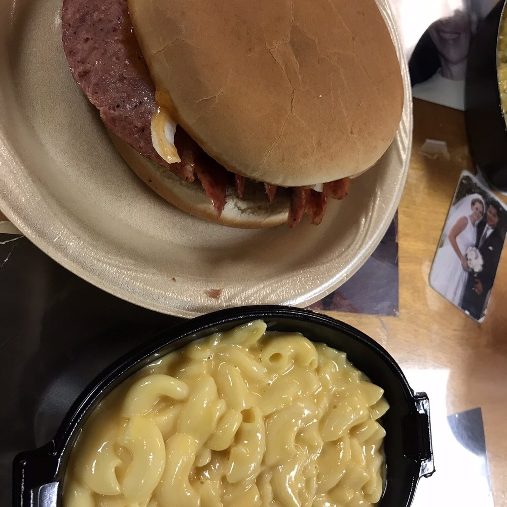 Central Texas Style BBQ - Sausage sandwich($5) and Mac & Cheese($1) - Barbeque Near Me - Pearland, Texas Central Texas Style BBQ - Sausage sandwich($5) and Mac & Cheese($1) - Barbeque Near Me - Pearland, Texas