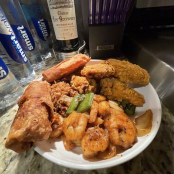 Wok A holic - shrimp fried rice and big jumbo shrimp, chicken wings, and egg rolls ..... - Chinese Near Me - Washington, DC, District of Columbia