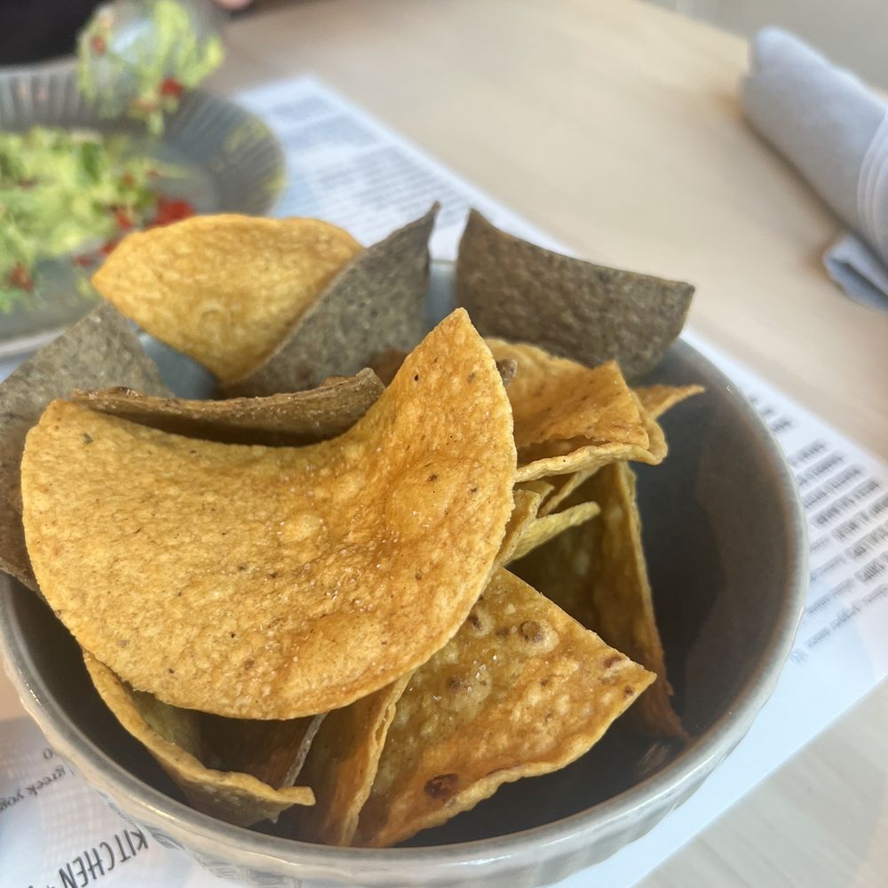 Graffiti Raw - Chips and guacamole - Seafood Near Me - Houston, Texas