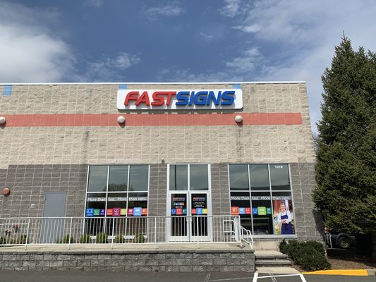 FASTSIGNS