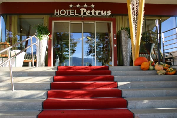 Hotel Petrus by null