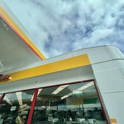 Shell - Subway inside