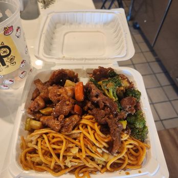 Fire Wok Hot Pot - Beef broccoli & Kung Pao chicken combo plate - Chinese Near Me - West Covina, California