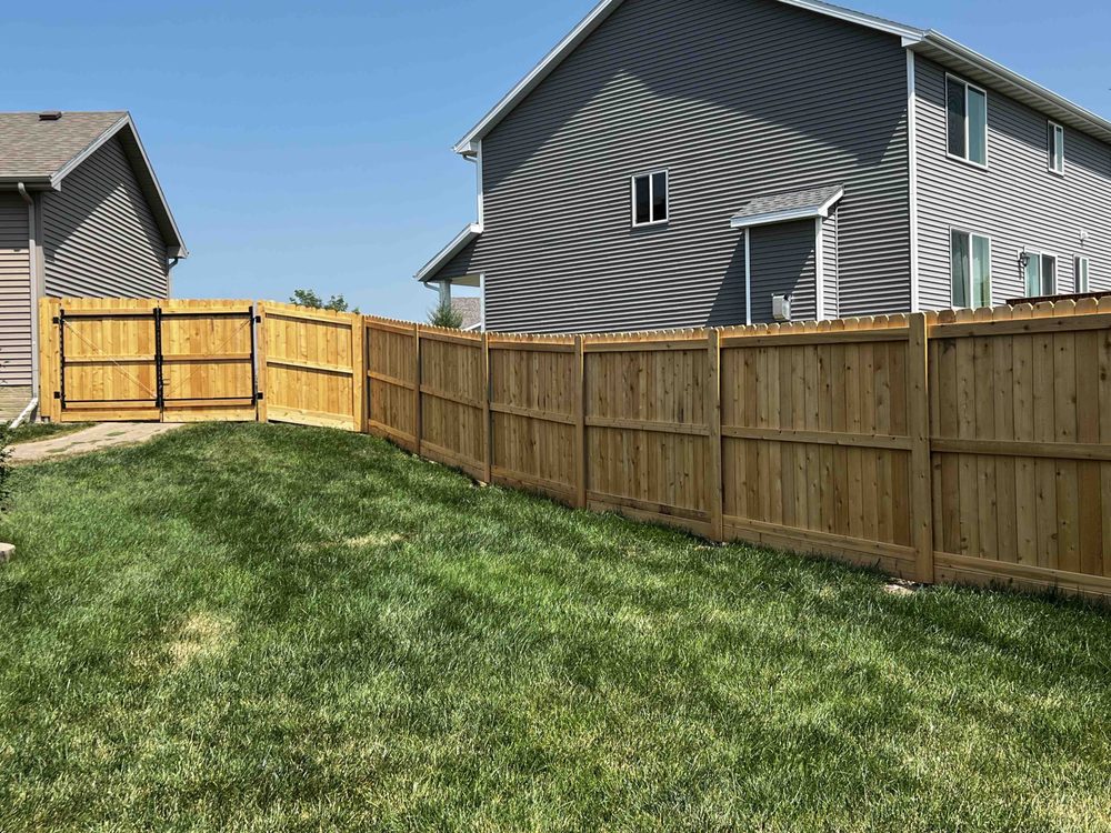 BOS FENCING Updated August 2024 47 Photos 309 Court Ave, Des