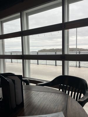 Lola's Lakehouse by null