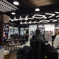 Shoe Palace
