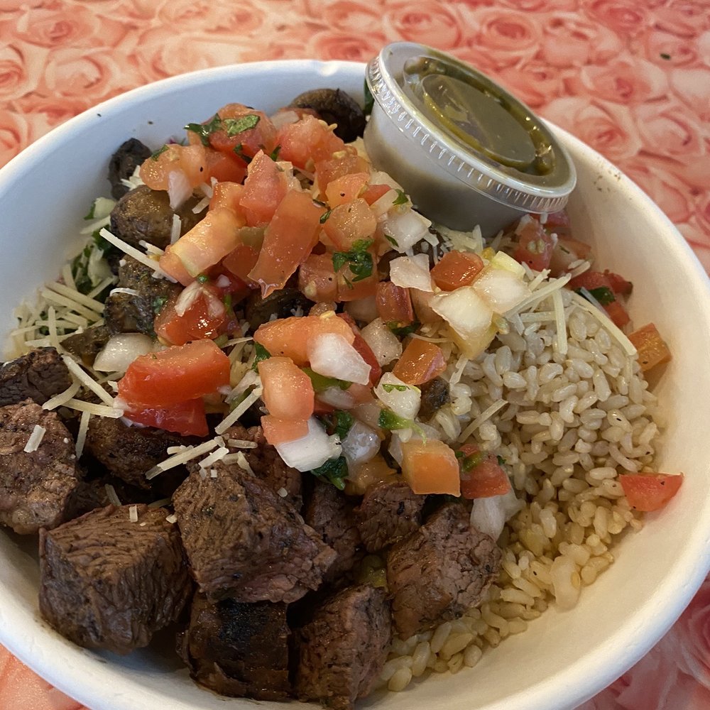 Fresh Kitchen - Four bowl: kale slaw, brown rice, mushrooms, steak, pico de Gallo, Parmesan, balsamic dressing - Vegetarian Near Me - Orlando, Florida Fresh Kitchen - Four bowl: kale slaw, brown rice, mushrooms, steak, pico de Gallo, Parmesan, balsamic dressing - Vegetarian Near Me - Orlando, Florida