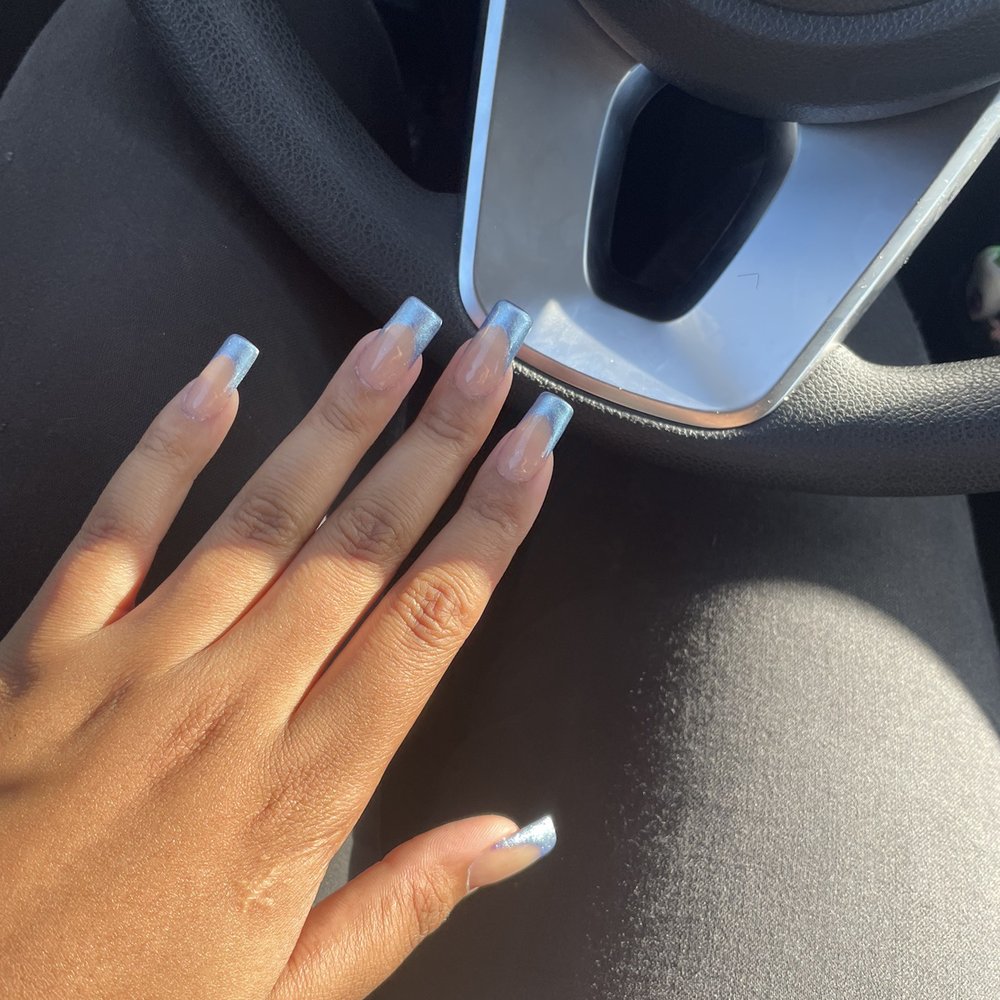Daisy Nails Spa - Nail Salons Near Me - Yuba City, California