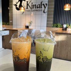 Red Thai Tea and Green Thai Tea