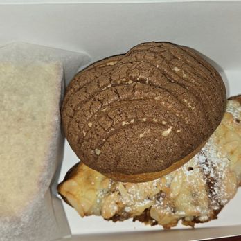 Masa Madre Artisanal Bakery - My goodies - Bakeries Near Me - Woodside, New York