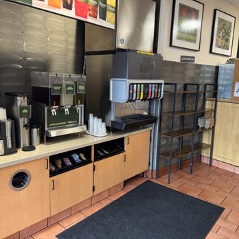 Panera Bread - Fountain soda area - Sandwiches Near Me - Tukwila, Washington