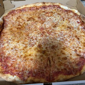 Elegante Pizzeria - Pizza pie delivered in tact, hot, ooey gooey mozzarella, just delicious! - Pizza Near Me - Brooklyn, New York Elegante Pizzeria - Pizza pie delivered in tact, hot, ooey gooey mozzarella, just delicious! - Pizza Near Me - Brooklyn, New York