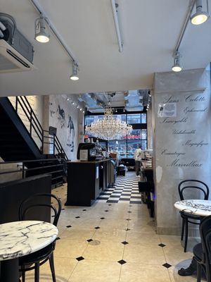 Aux Merveilleux de Fred by null