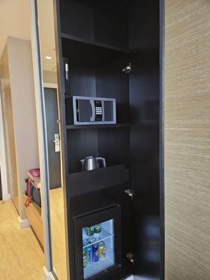 Hotel Stripes Kuala Lumpur, Autograph Collection by null