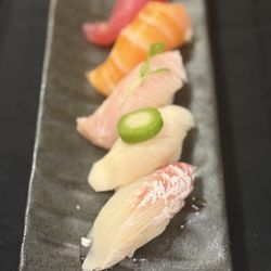 C Rolls Sushi - sushi sampler ,