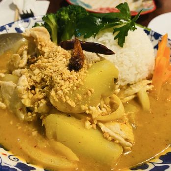 Le Thai Cuisine - Massaman Curry - Thai Near Me - Lorton, Virginia Le Thai Cuisine - Massaman Curry - Thai Near Me - Lorton, Virginia