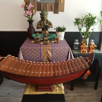 Sala Thai Street Food - Thai Near Me - Bloomfield, Connecticut