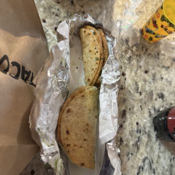 Taco Bell - Al Pastor Discovery Luxe Box-Chicken Al Pastor Street Chalupas - Fast Food Near Me - Woodstock, Georgia Taco Bell - Al Pastor Discovery Luxe Box-Chicken Al Pastor Street Chalupas - Fast Food Near Me - Woodstock, Georgia