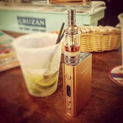 Smokin' Vapor of Destin
