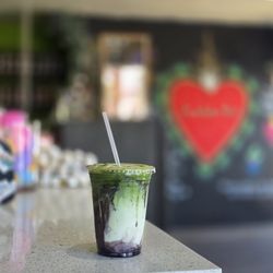 Buenos Dias Cafe - Blueberry Matcha