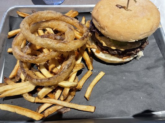 Graze Burgers by null