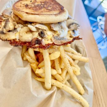 Krunch Burger - The fries... a perfect compliment to the meal.. or by themselves! - Burgers Near Me - La Mirada, California