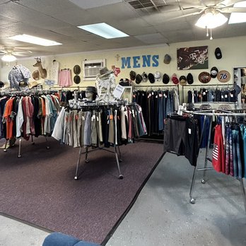Barbaras Resale Shop - Men's Department - Thrift Stores Near Me - Conroe, Texas