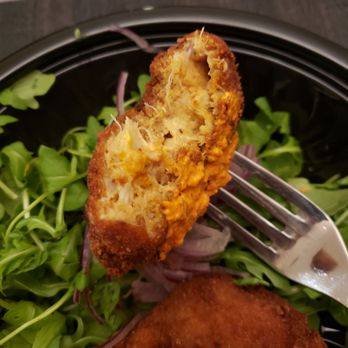 IL Posto Eatery - Crab cakes - Italian Near Me - Clifton, New Jersey