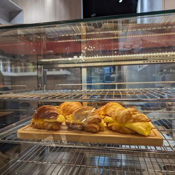Cafe Montaigne - Cafes Near Me - Toronto, Ontario Cafe Montaigne - Cafes Near Me - Toronto, Ontario
