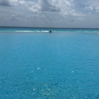 Live Aqua Resort - The infinity pool. - Resorts Near Me - Cancún, ROO