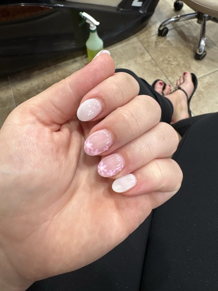 Nail 1st by Ken Image