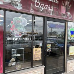 Smokes & Vapes - Outside Sign